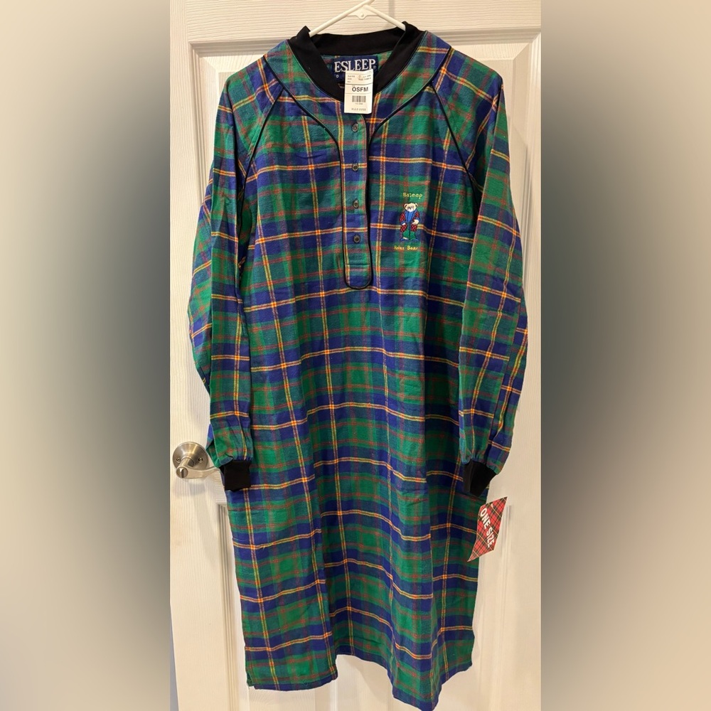 Vintage ESLEEP Plaid Long Sleeve Pajama Nightgown with Bear Embroidery - Picture 2 of 8